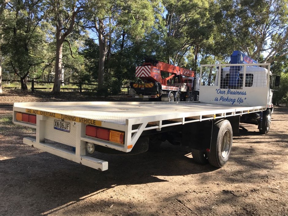 Mini Office / Cabin Portable Building Expandable (Unused)