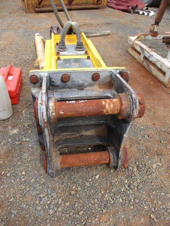 <p>1 x Mud Bucket</p>