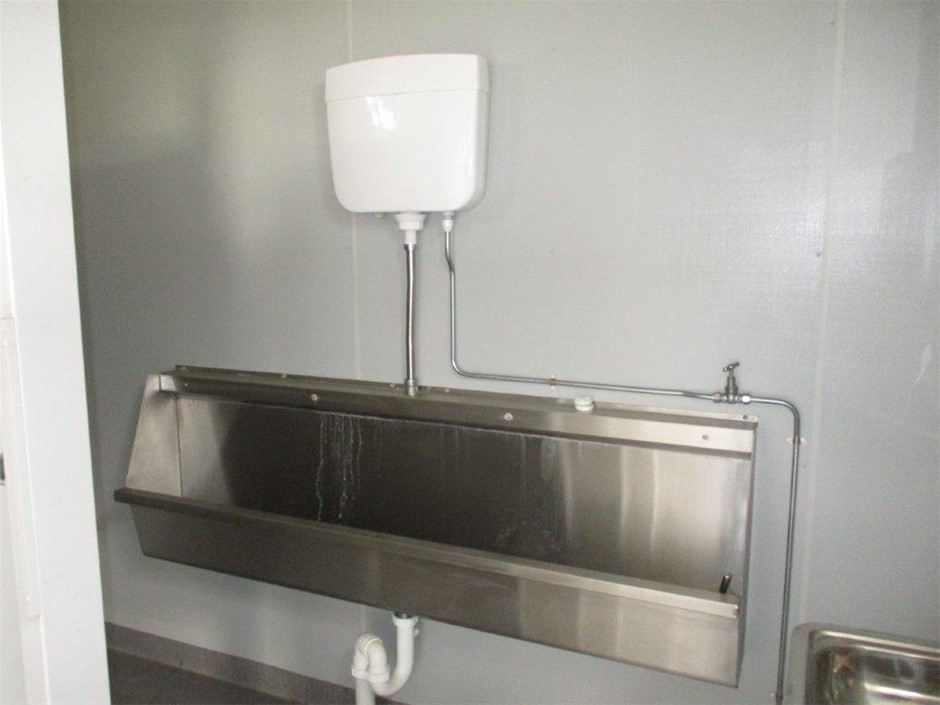 Quantity of 100 Galvanised Temporary Fence Panels(Unused)