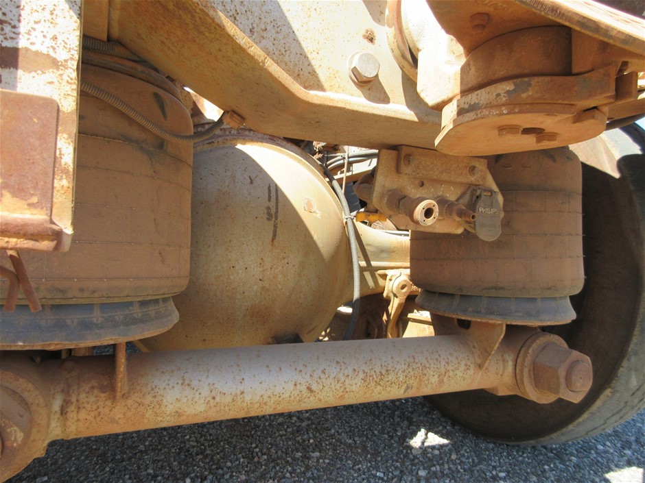 RIP CURL Boy's Future Evolution Muscle Crew Neck Tank Top, Size 10, Black.