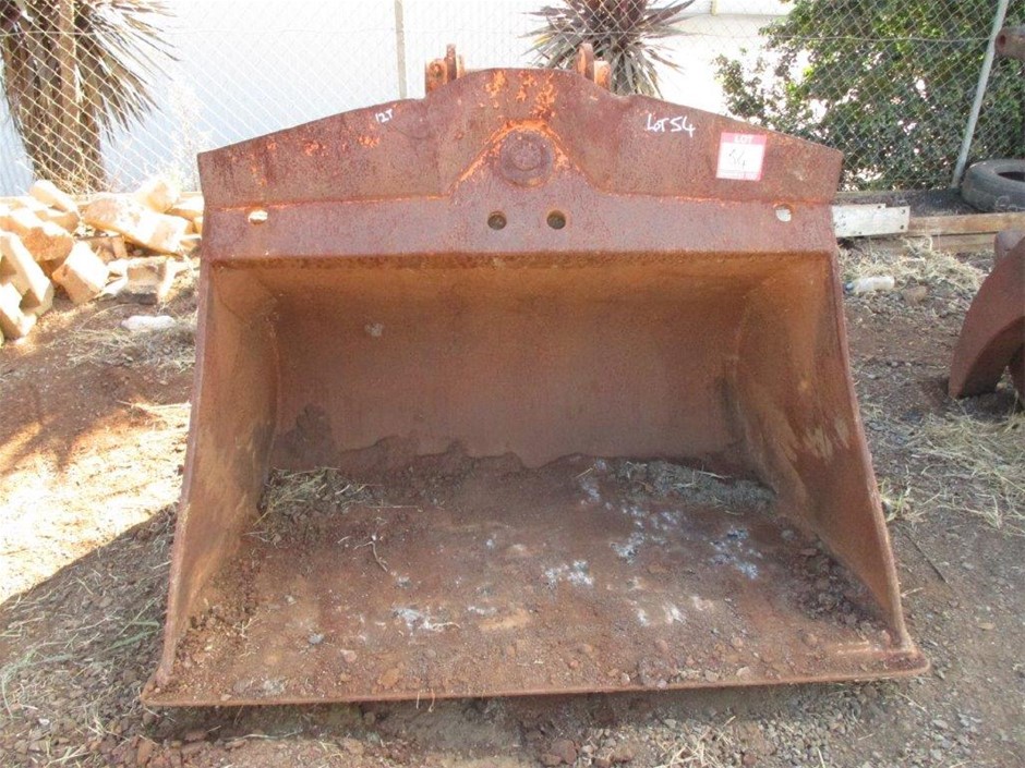 9K WHITE GOLD 0.12ct F VS LAB DIAMOND PEAR WAVE RING