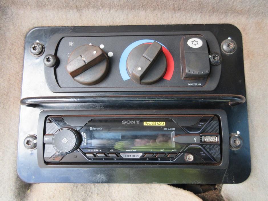 9K WHITE GOLD 0.50ct F VS DOUBLE LAB DIAMOND RING