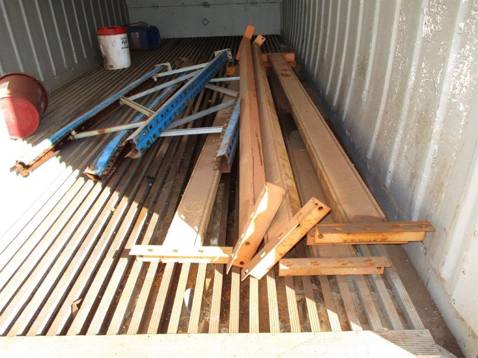 9K YELLOW GOLD 0.50ct F VS LAB DIAMOND CHANNEL SET BAND