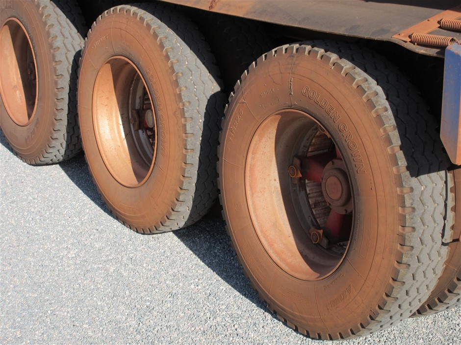 5.00ct TSW Natural Green Diamond Collection - Round Brilliant Cut