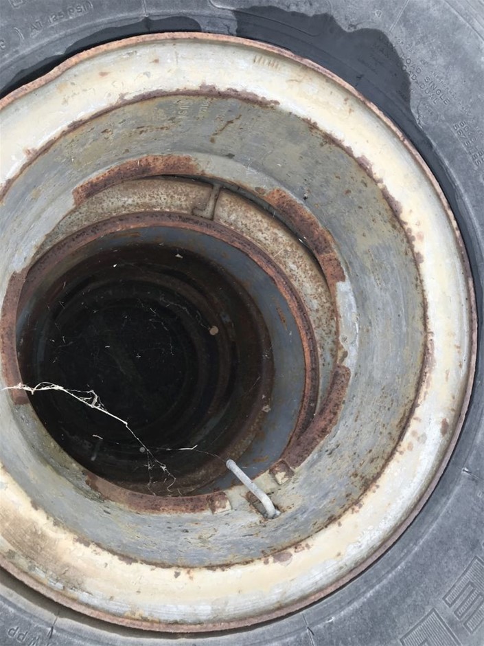 1.5ct Pear Cut Simulated Diamond 18K Gold Filled 925 Silver Ring - Size 8