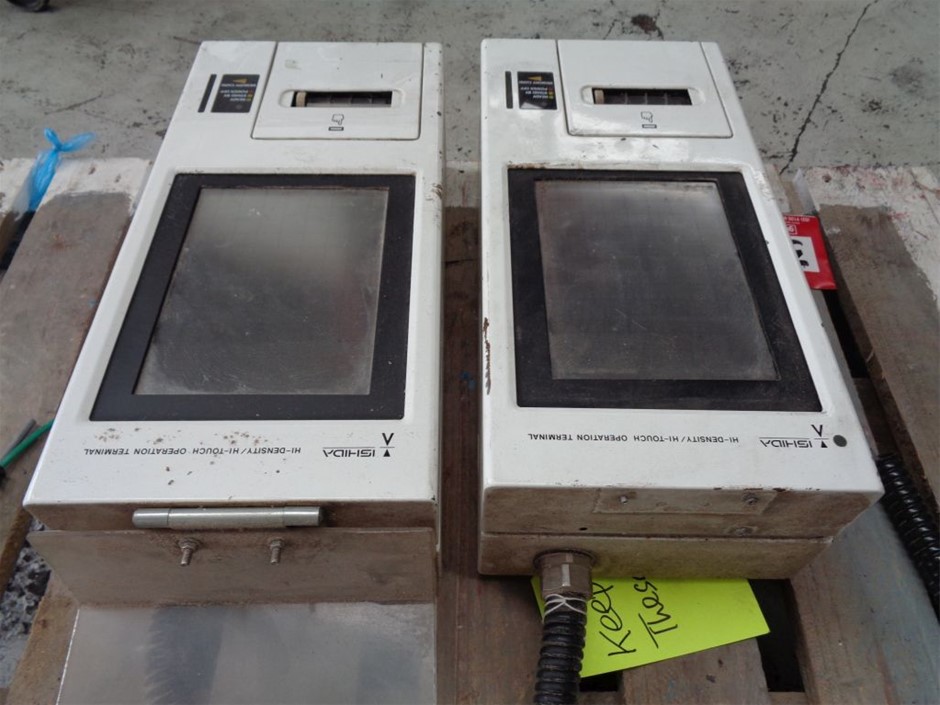 18K Gold-Filled Cuban Chain Bracelet with Simulated Diamonds - 20.3cm