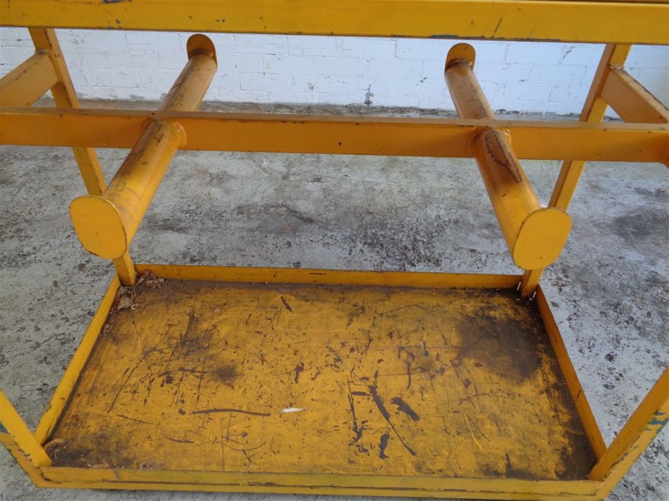 Initial Charm Letter  'B' Pendant Necklace