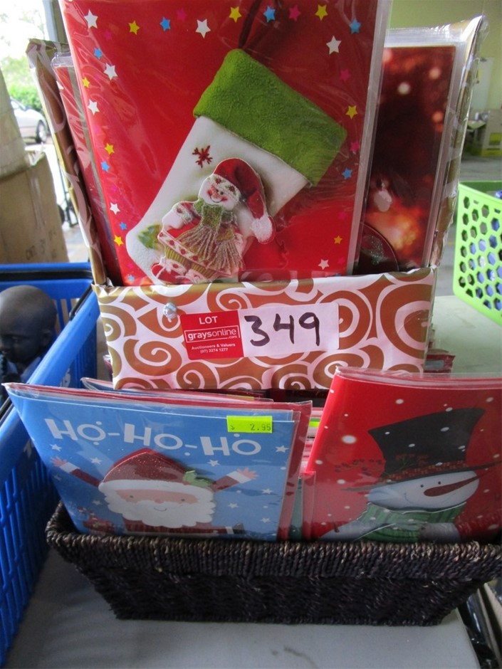 0.20 TCW yellow round various diamonds