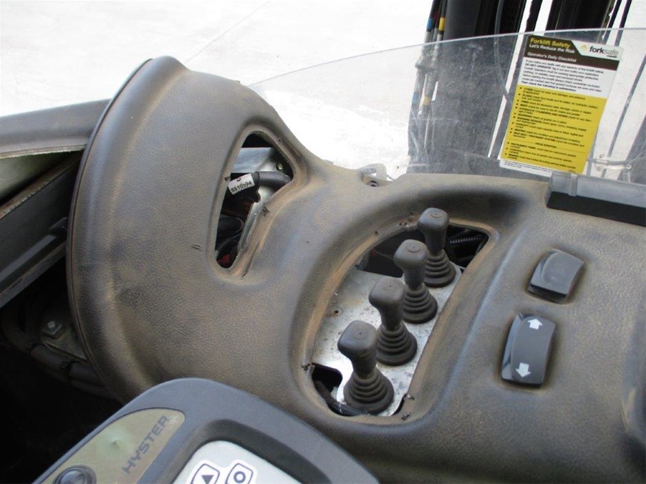 Electric Ride On Sweeper (Unused)