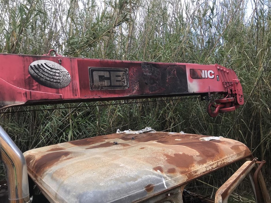 REMINGTON Proluxe Salon Hair Dryer, Includes Concentrator and Diffuser, Bla