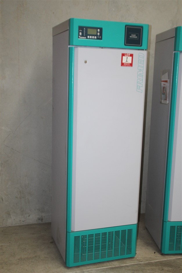 2.15 carat white diamonds in 10 boxes