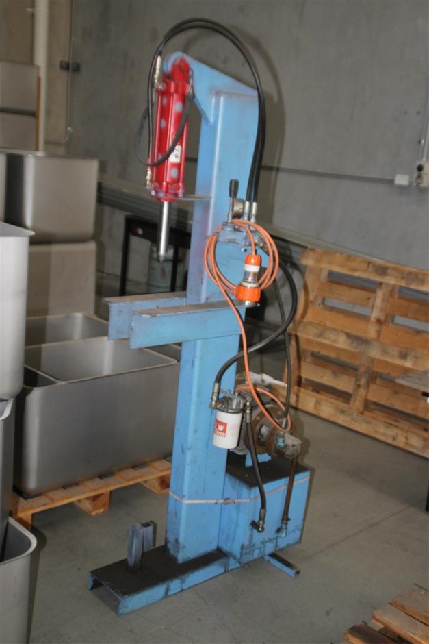 18K White-Filled Cuban Chain Necklace with Simulated Diamonds - 55.8cm