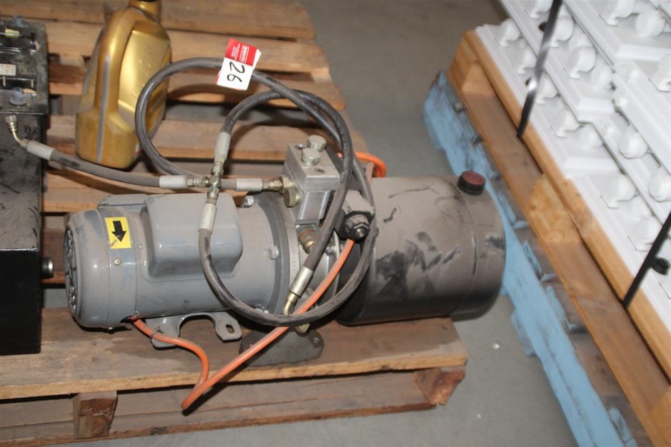 Silver-Filled Cuban Link Chain Necklace, 6MM Wide - 66cm