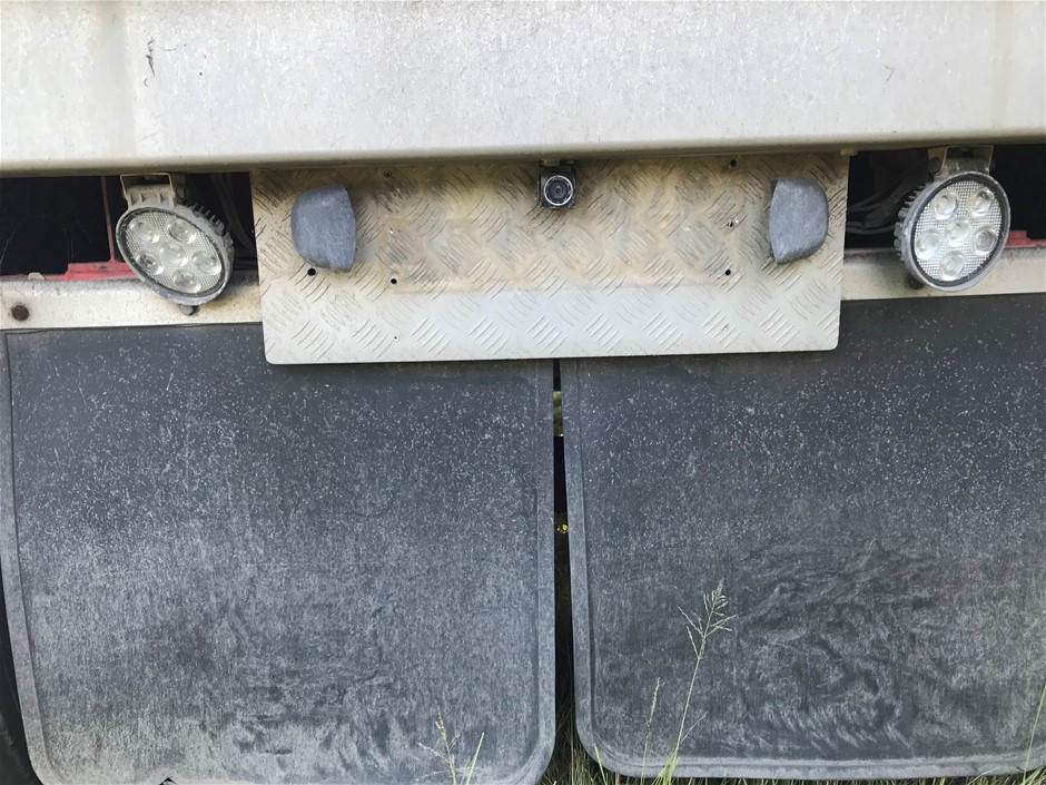 THROUGH THE LENS: Latif Al Ani's Visions of Ancient Iraq, Paperback