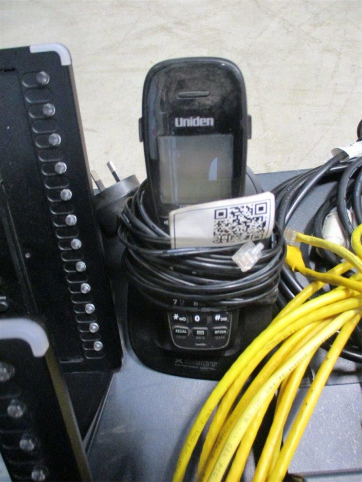 Propét Mens Viasol, size US 12, in original box.