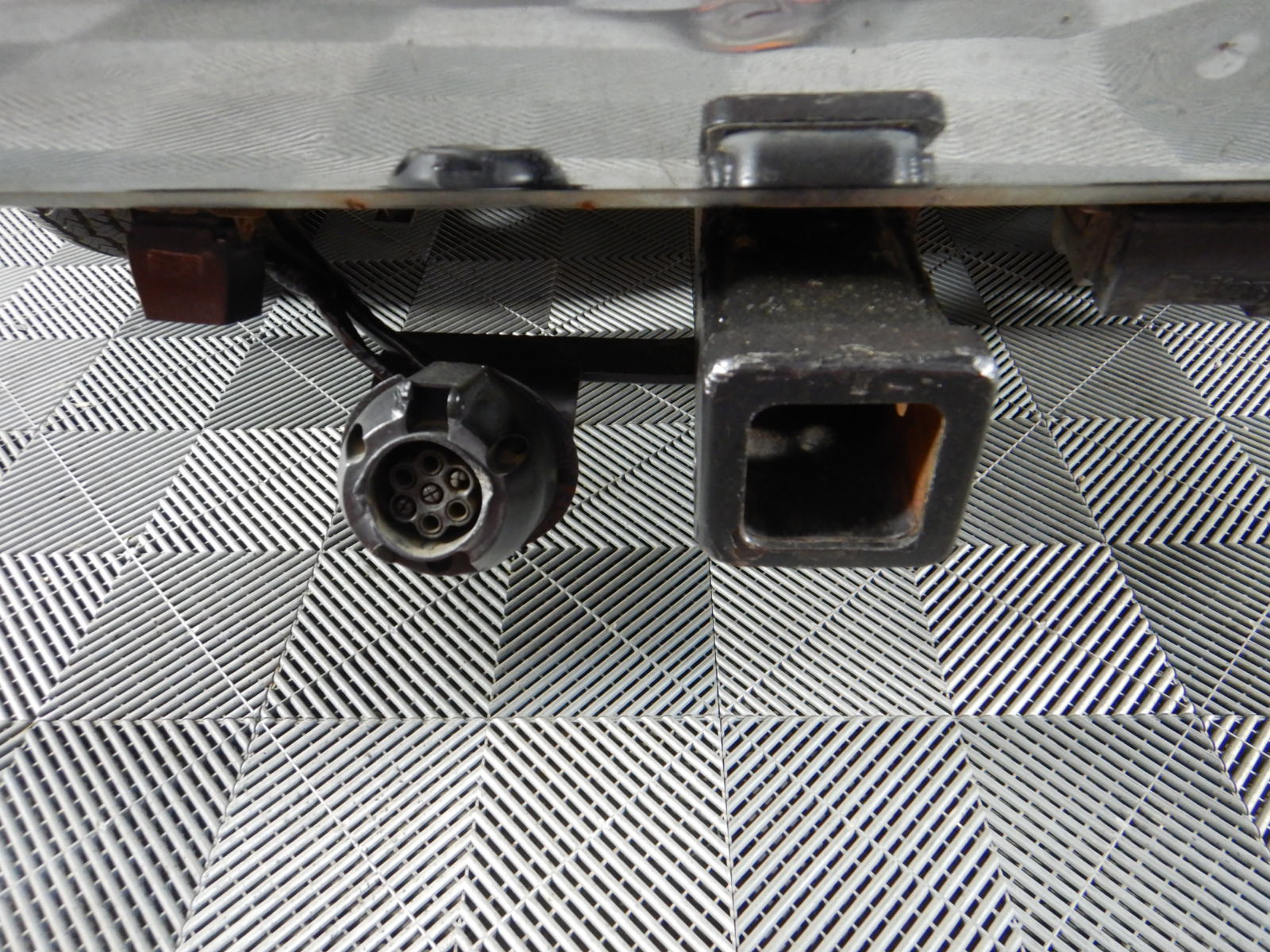 GOLDAIR 2400W Fan Heater - White. NB: Minor use