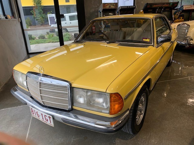 JVC 55" 4K OLED 120Hz Google TV - AV-AE557155A. NB: Minor use.