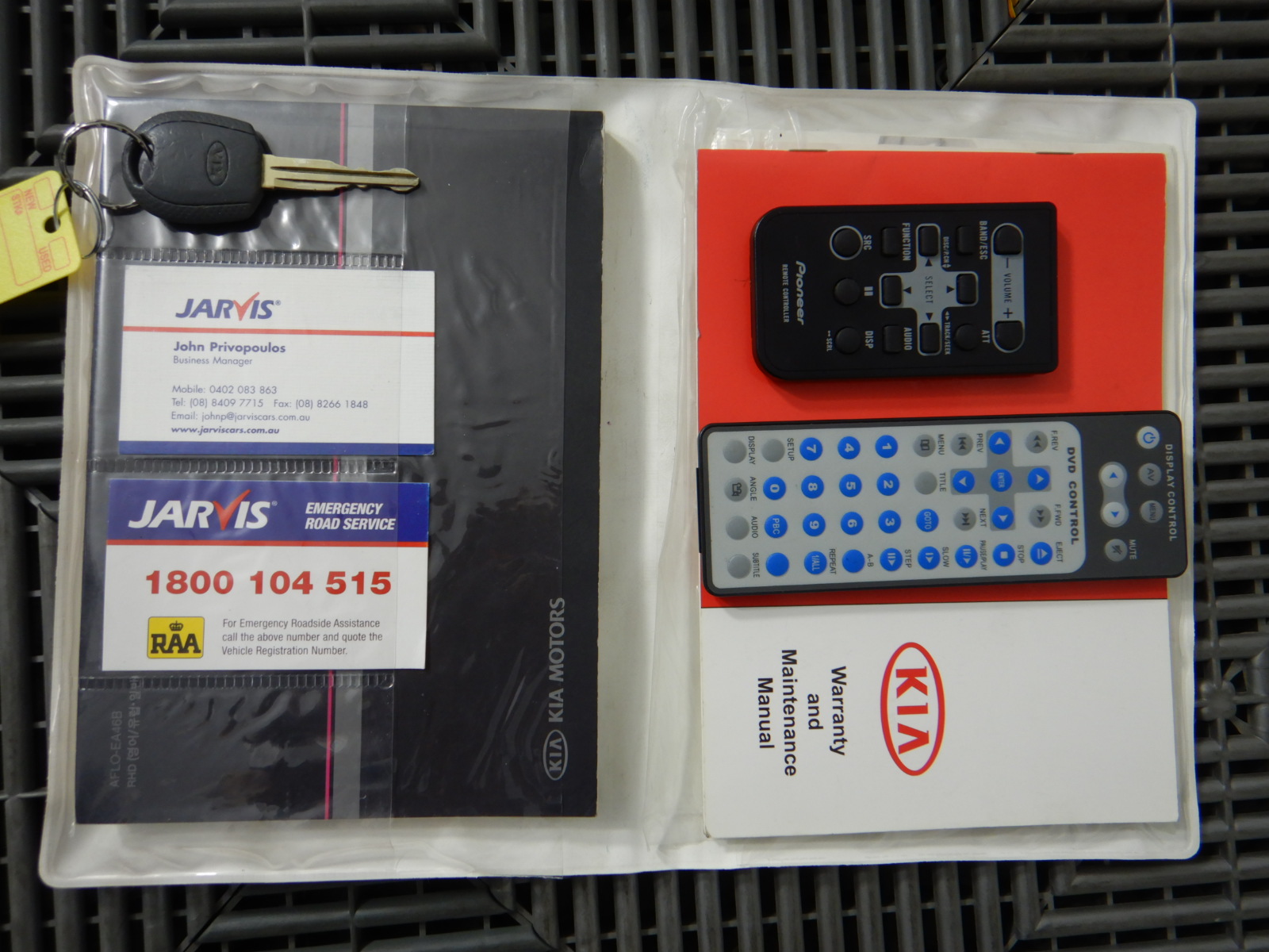 BRITAX Safe-n-Sound Move EZ Stroller, Quick Fold Ultra Lightweight Travel S