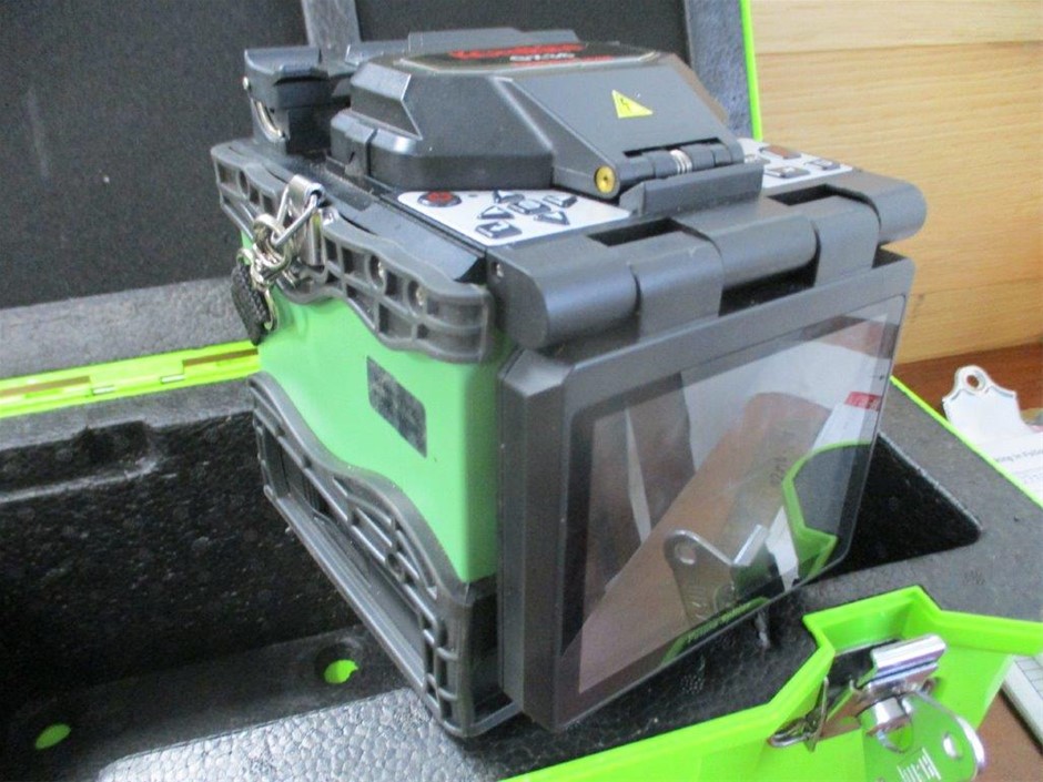 PHILIPS Smart Humidifier, Compact yet Powerful with Sky High Mist, Up to 32