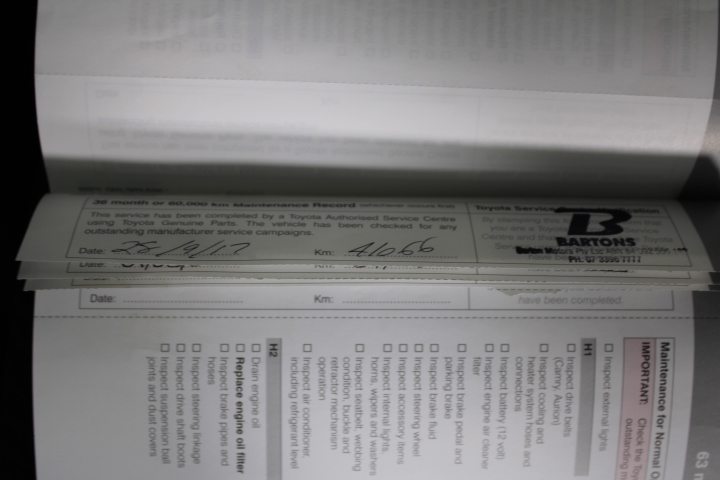 HUNTER Travel Pillow, Black. Not in original packaging.