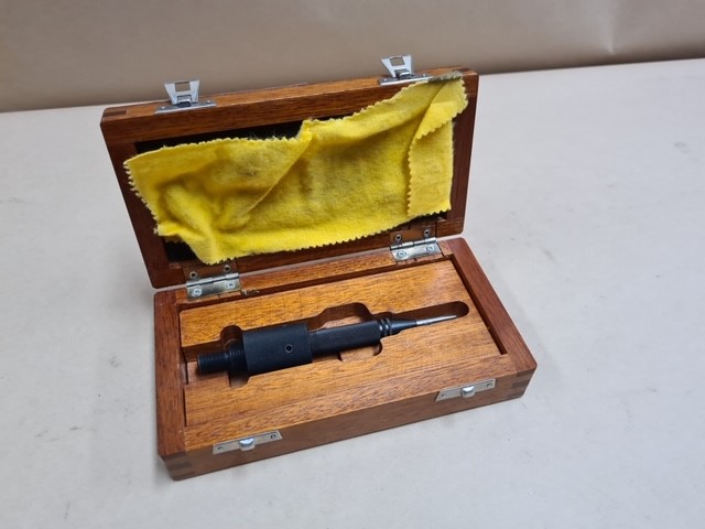 WOOZOO Globe Fan Circulator, White, Model PCF-SC15T-CT. NB: Retail return.