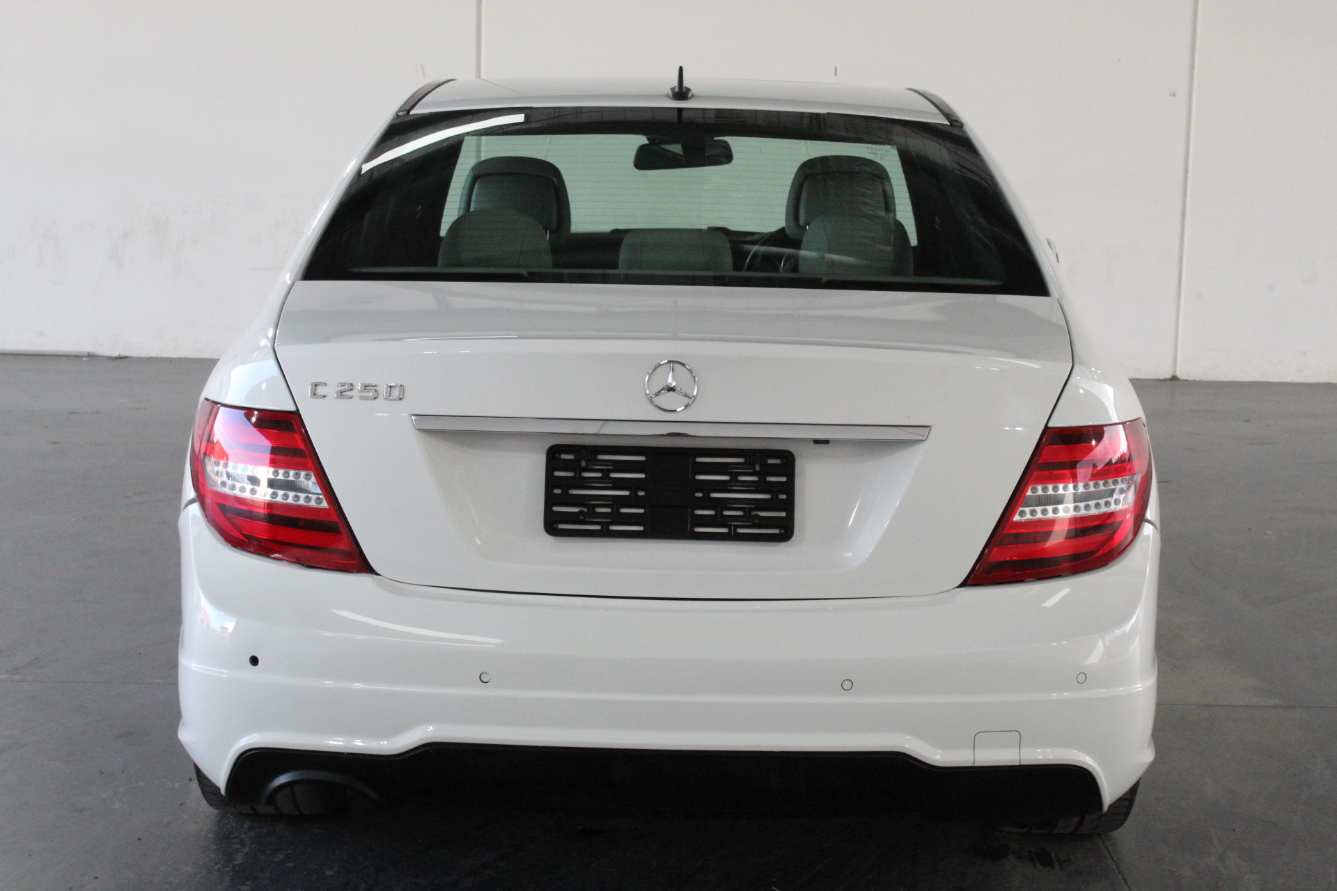 30 x CATERING ESSENTIALS Half Size Deep Steam Table Pans, 29.8 x 23.8 x 6.5