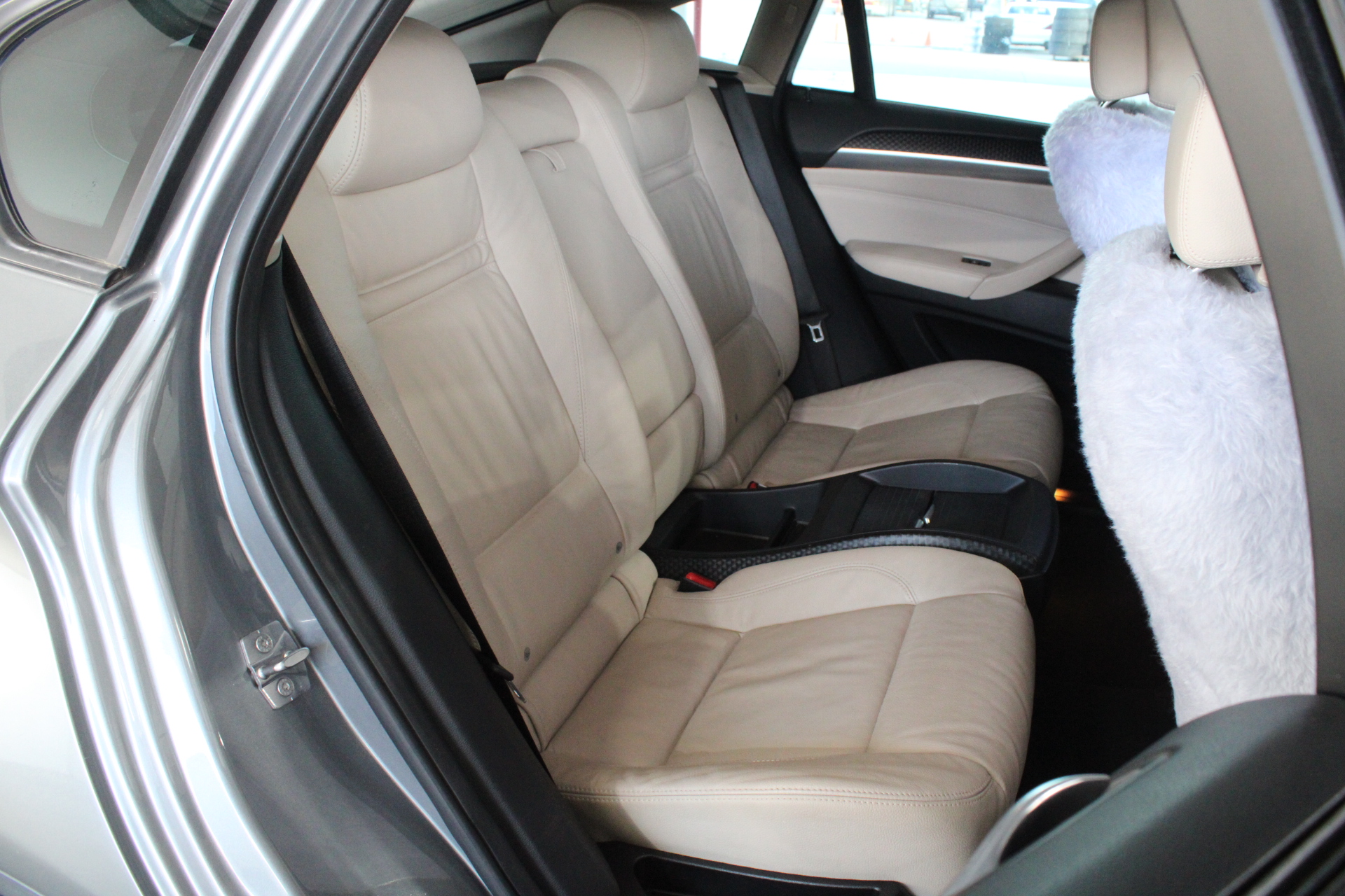 0.20 TCW yellow round various diamonds