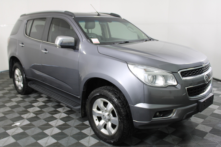 2 Carat round 2 white diamond each CVD Uncertified