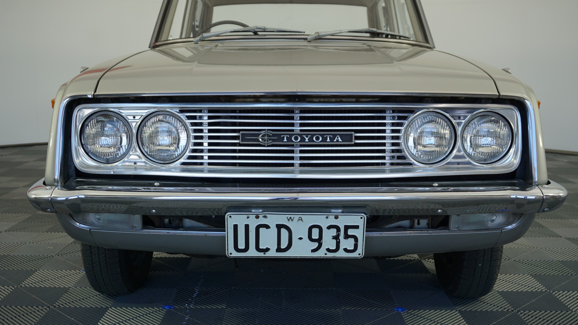 1981 Australia Six Coin Proof Set Queen Elizabeth