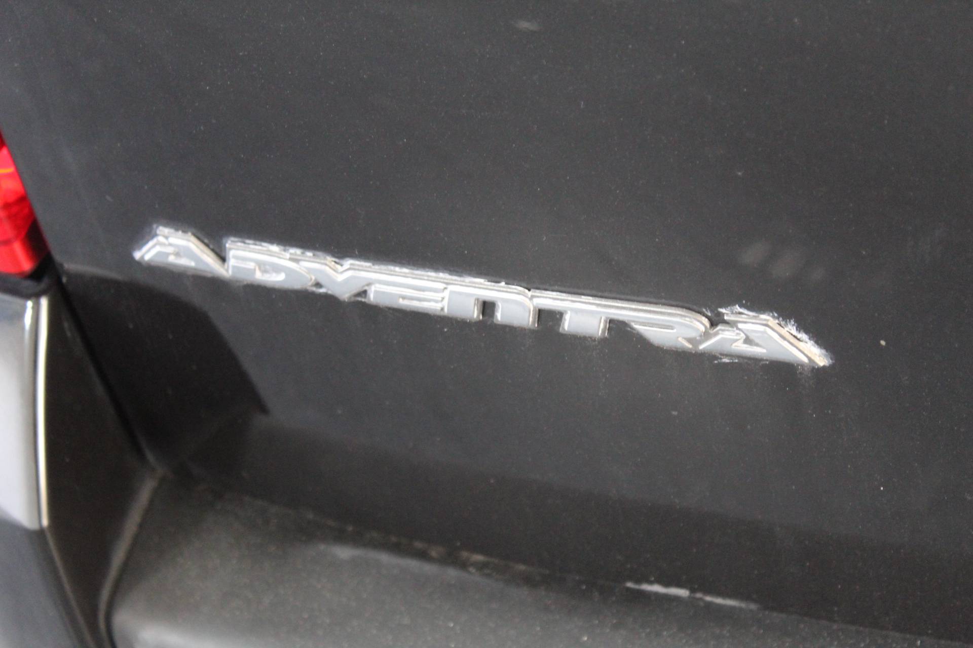 2016 UNC 50c HOLDEN HERITAGE COLLECTION HQ Kingswood COIN ON CARD