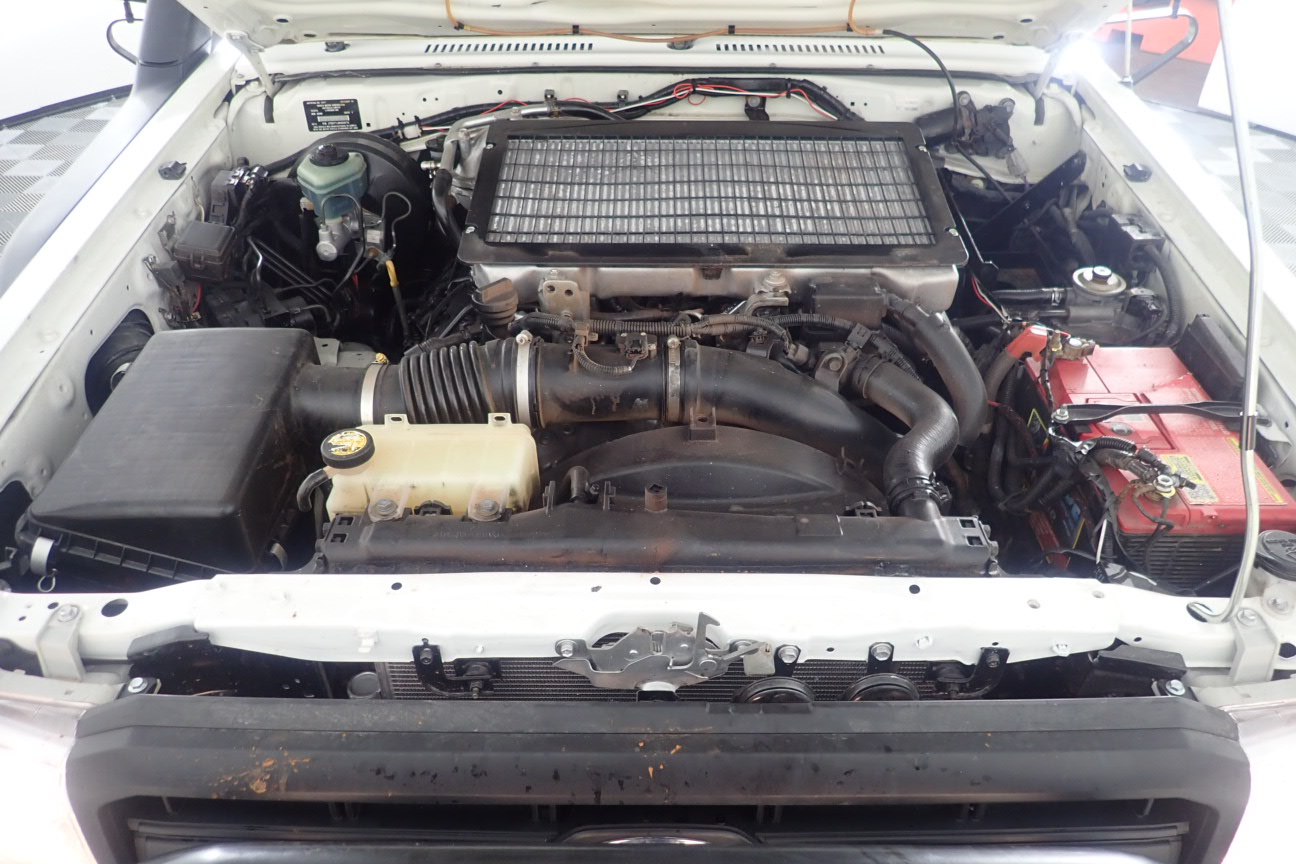 Wolf Blass Red Label Pinot Grigio (6x 750mL).