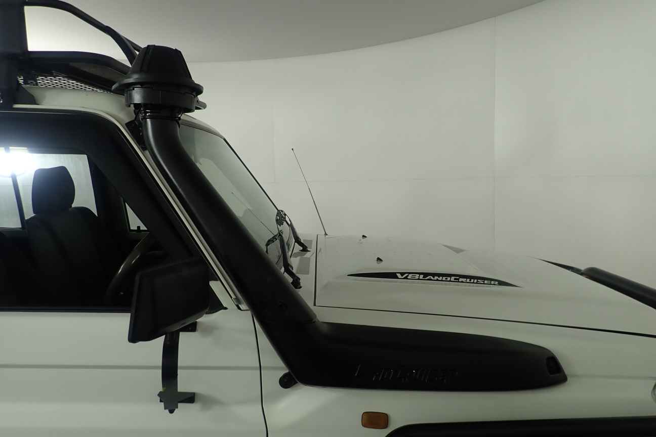 Wolf Blass Red Label Shiraz (6x 750mL), SEA.