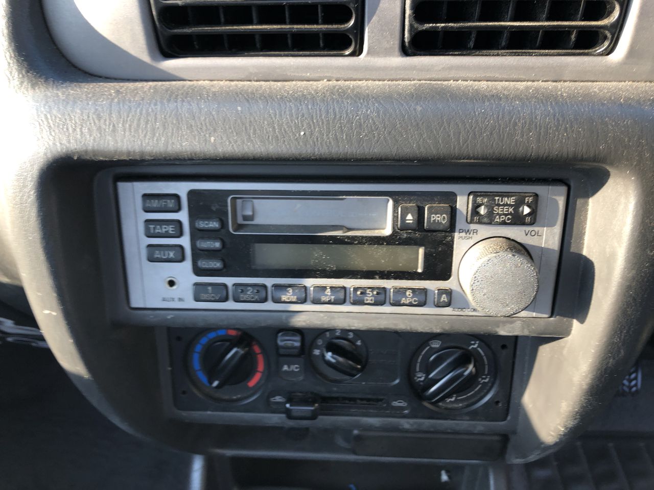 Jacqueline Blanc De Blancs Brut NV (6x 750mL), France.