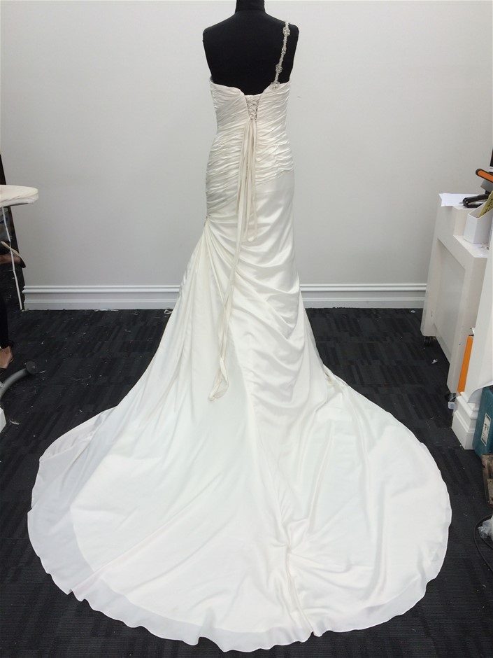 Wolf Blass Red Label Shiraz Grenache (6x 750mL), SEA.