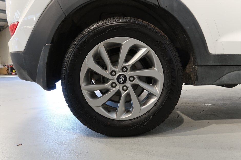 Wolf Blass Yellow Label Moscato  (6x 750mL). Current Vintage Release