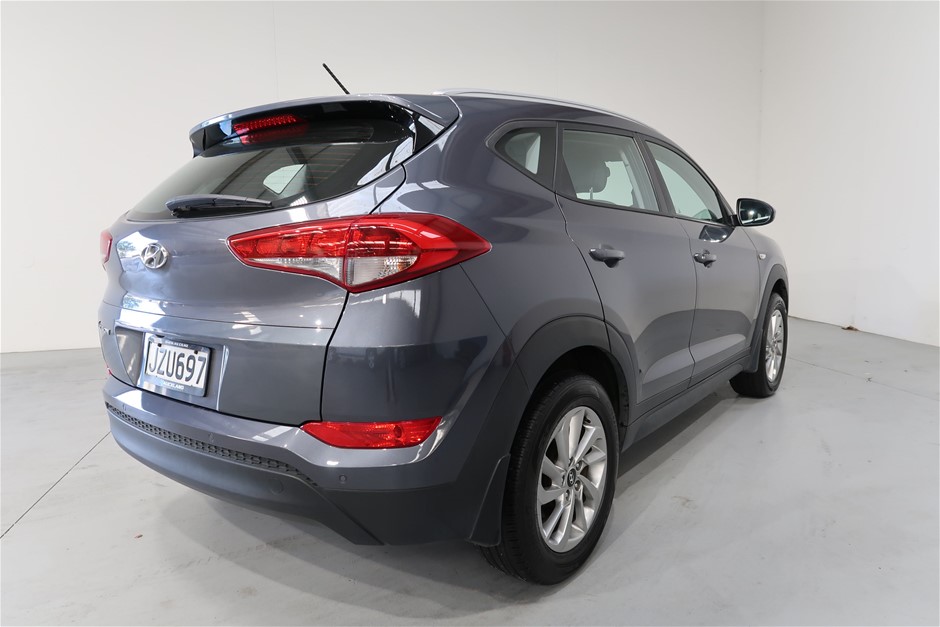 18K Gold-Filled 6mm Tennis Star Bracelet with Simulated Diamonds - 17.8cm