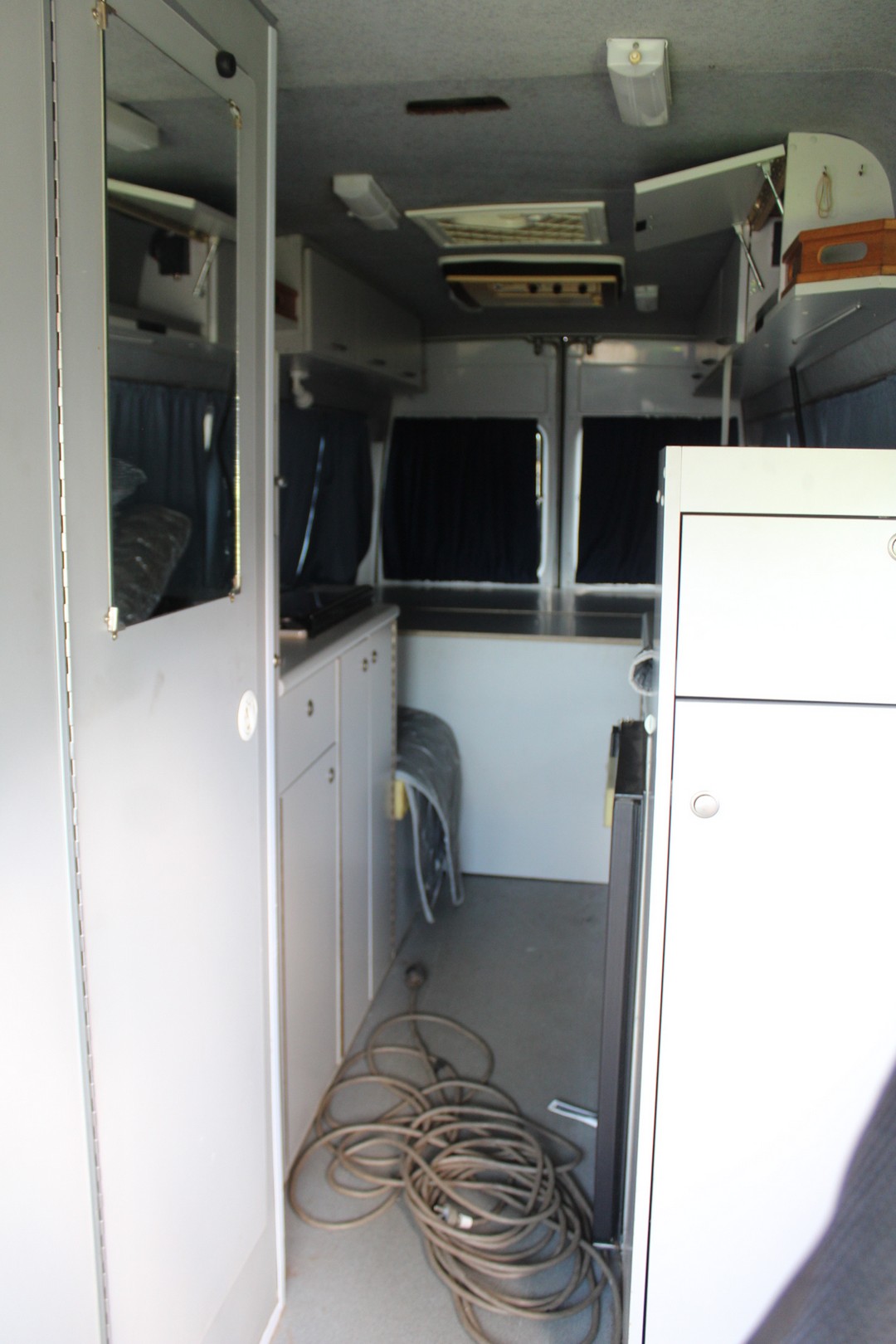 18K Gold-Filled Cuban Chain Bracelet with Simulated Diamonds - 17.8cm