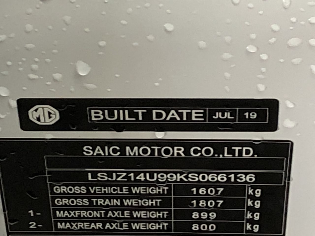 18K Gold-Filled Cuban Chain Bracelet with Simulated Diamonds - 22.8cm