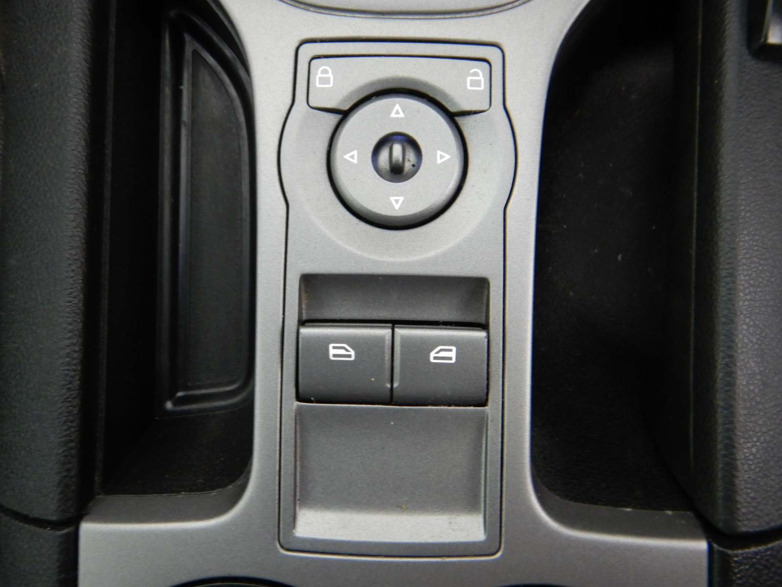 2 Monkeys Chardonnay 2025 (12x 750mL) SEA