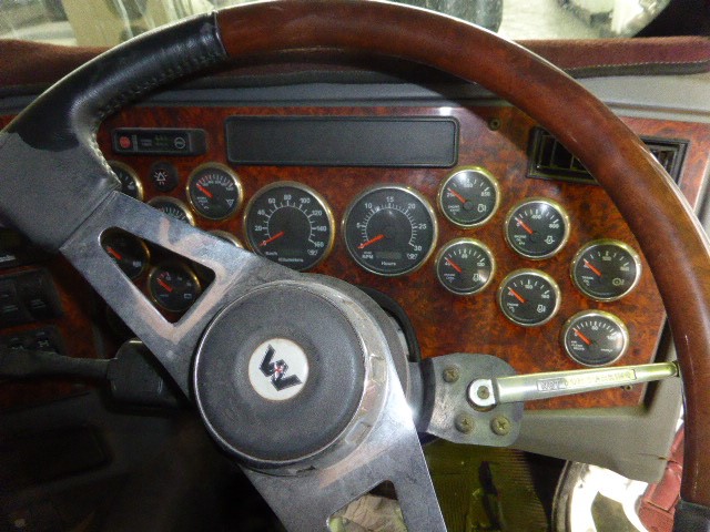 Wolf Blass Red Label Shiraz Grenache (6x 750mL), SEA.