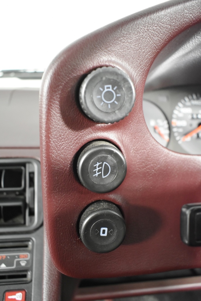 Wolf Blass Red Label Chardonnay Pinot Noir NV (6x 750mL).