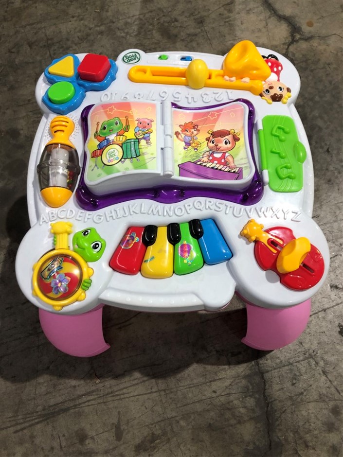 Pierre Delize Blanc De Blancs Brut NV (6x 750mL), France.