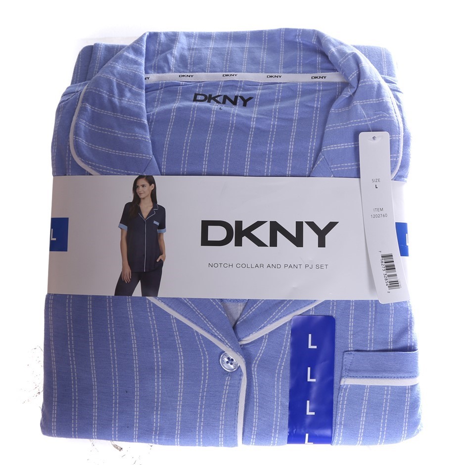 Initial Charm Letter  'P' Pendant Necklace