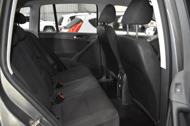 2.75ct Pear Cut Simulated Diamond 925 Sterling Silver Ring - Size 7