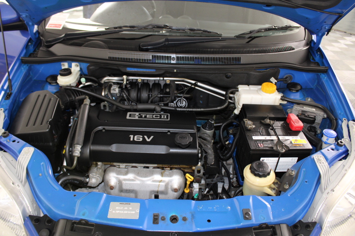 Dainty Four Leaf Clover Simulated Diamonds 925 Silver Tennis Bracelet