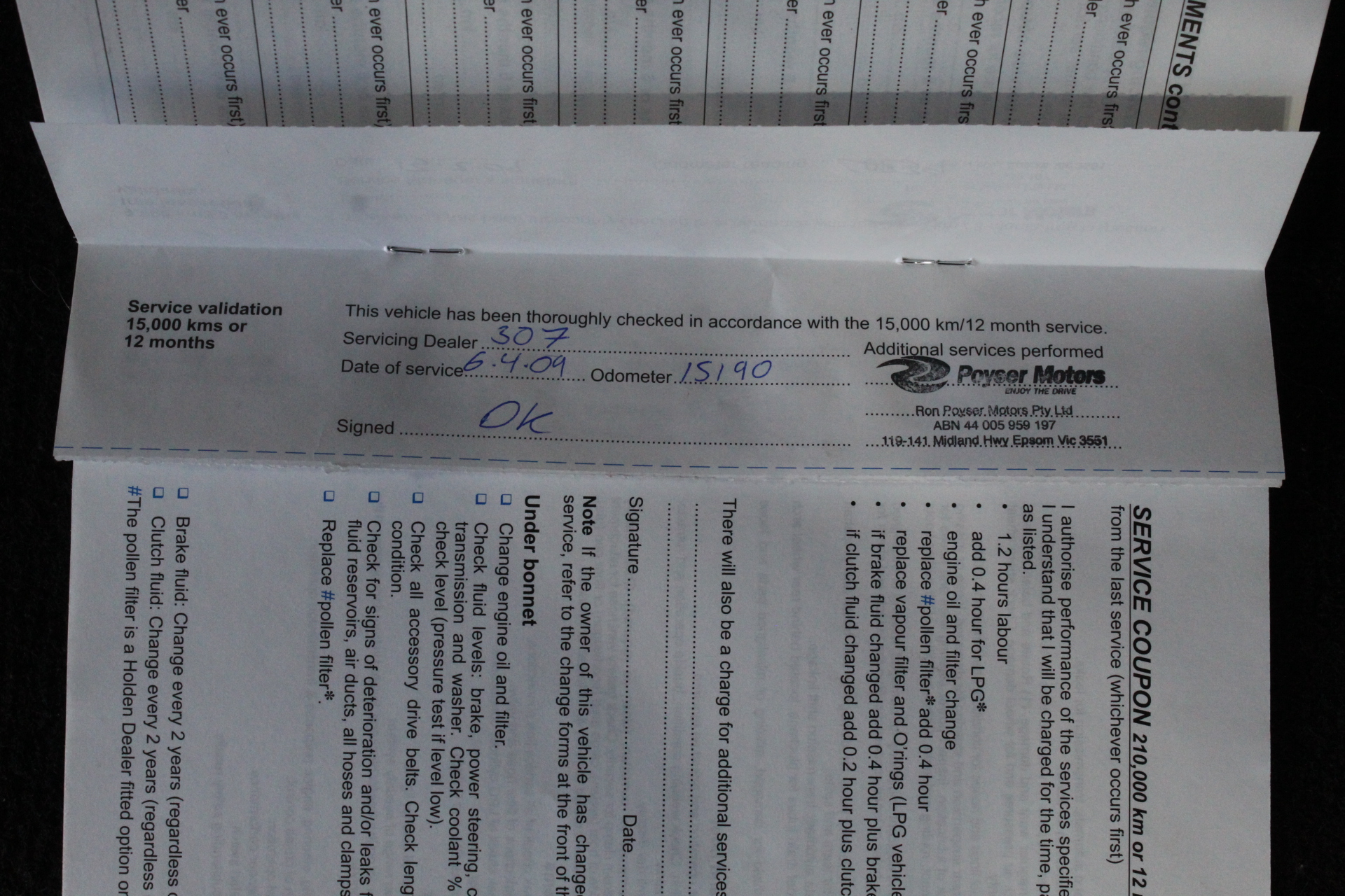 7-8mm White Pearls & Silver Plated Rhinestone Stretch Bracelet.