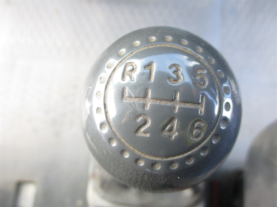 7-8mm White Pearls & Silver Plated Rhinestone Stretch Bracelet.