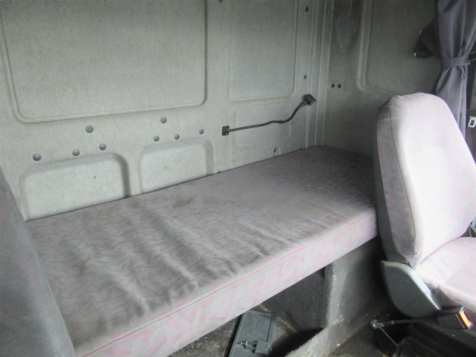 1.25ct Heart Cut Simulated Diamond 925 Sterling Silver Ring - Size 8