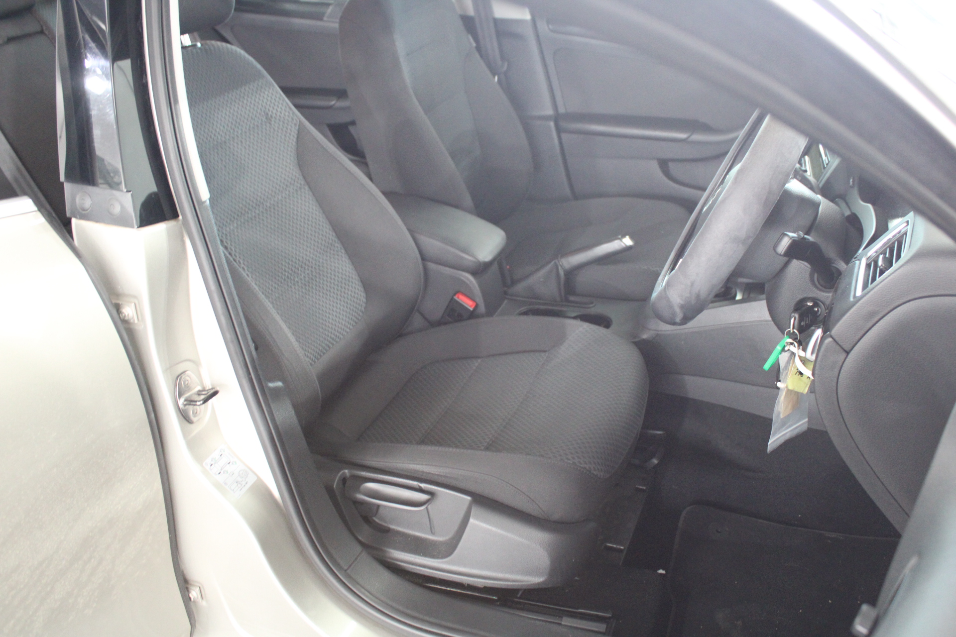 Aboriginal Flag, 1/10th Oz .999 Pure Solid Silver Bullion Coin, with C.O.A