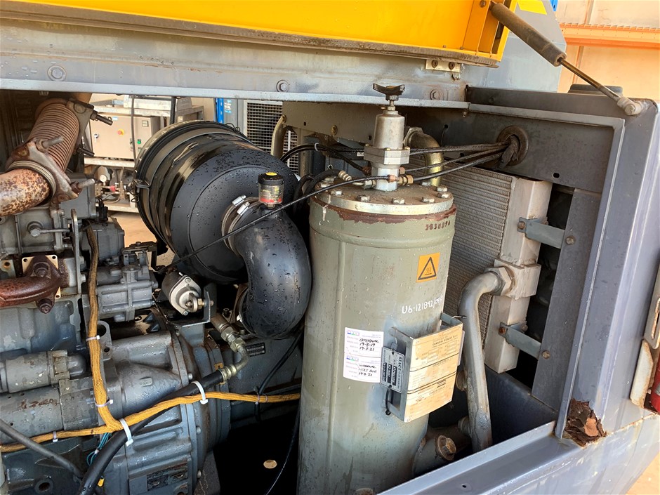 1966 Australia Silver Queen Elizabeth coin & 0.10 Xag silver bar x 4